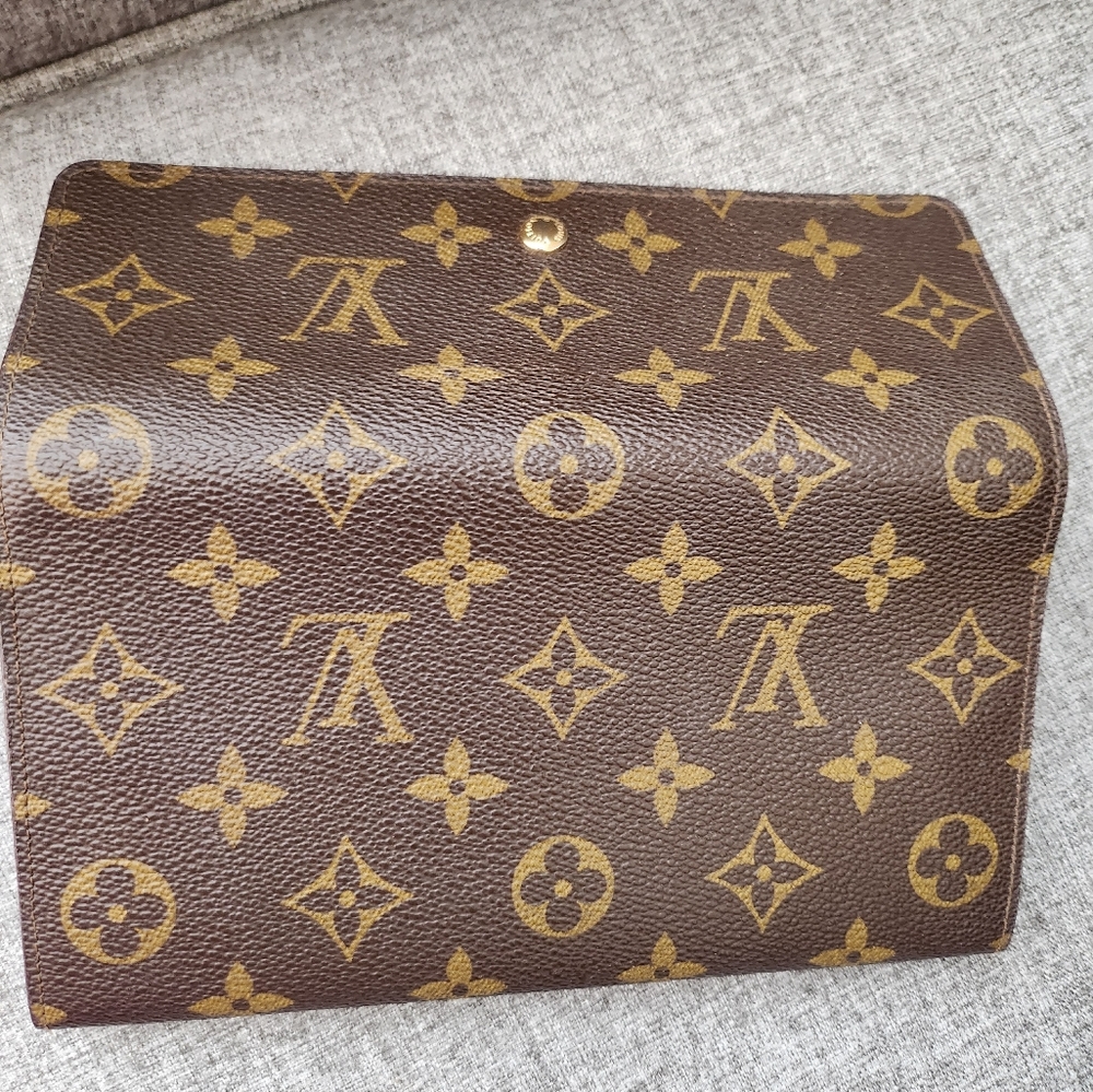 Wallet - Picture 9 of 14